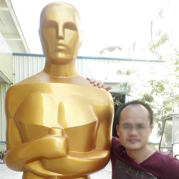 Event party decoration statue Oscar statue in Gold color by fiberglass material real copy