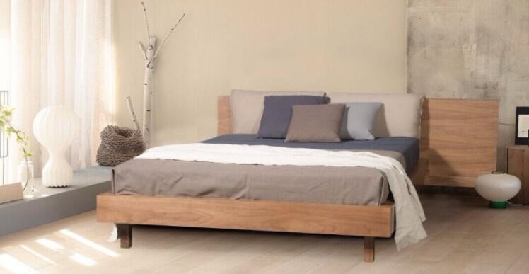 Leather Upholstered Modern Design King Size Bed