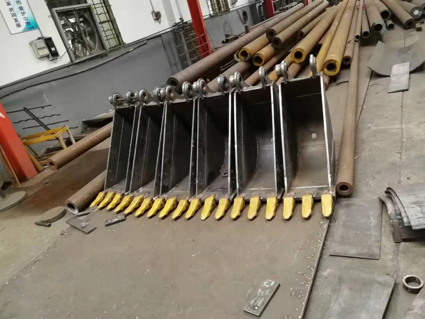 Hitachi EX60 0.3cbm Excavator Drainage Bucket For River Regulation