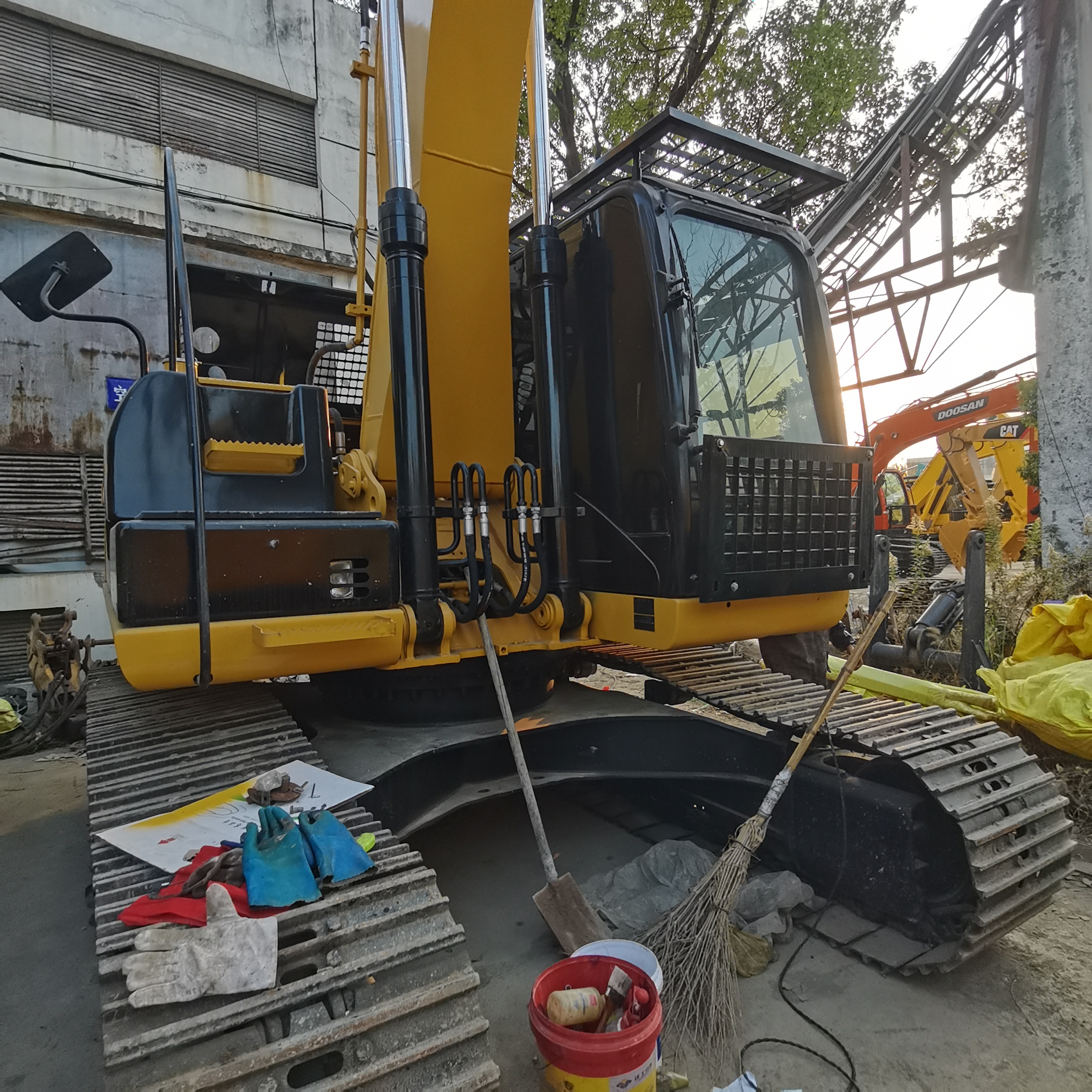 Original Cat320d 20 Ton Excavator 103KW Operating Weight 20930 Used for Construction