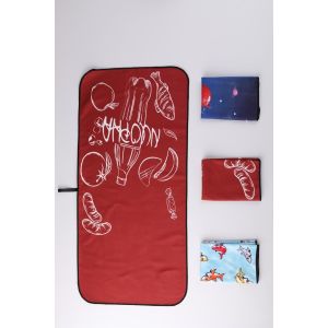 China 200gsm Quick Dry Waterproof Sand Proof Beach Blanket Mat GRS on sale