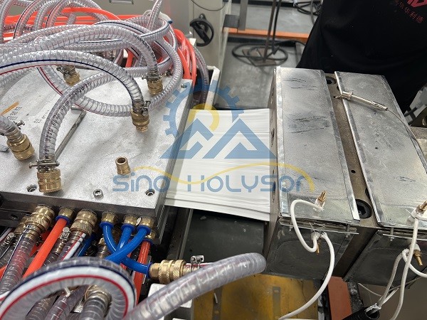 2 Feet By 2 Feet PVC Ceiling Tiles Extruder Machines 150-250kg/h