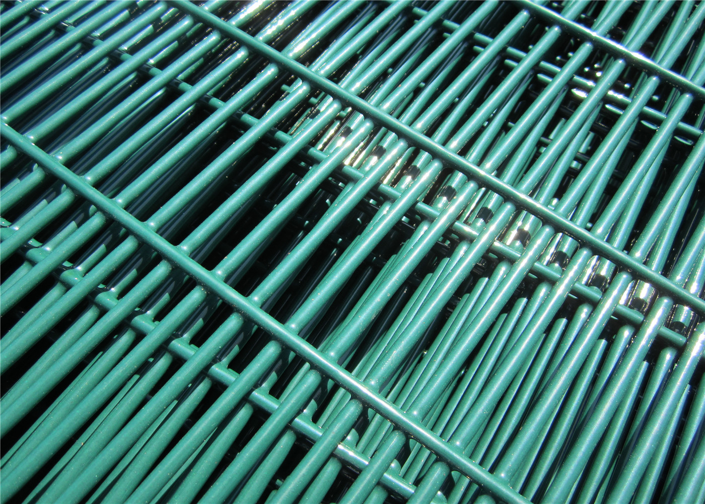 Welded security fence high security fence with razor wire or wall spike