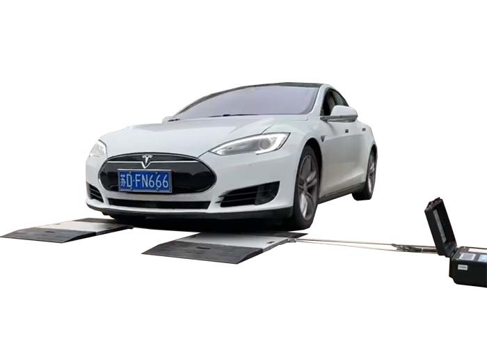 Alloy Steel 30T Wheel Weighing Scale , LCD Mobile Vehicle Weighing Scales