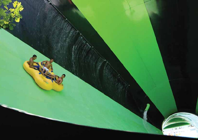 FRP Aqua Park Equipment For Adult , Customized Tornado Slide / Fiberglass Water Slide