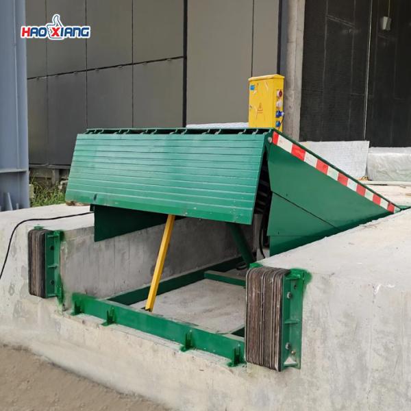 Quality 10t Loading Dock Equipment Blue Dock Plates For Warehouse for sale