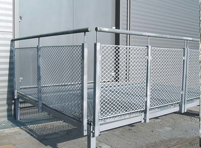 Expanded Metal Balustrade and Railing Infill Panels Safety , Robust And Durable