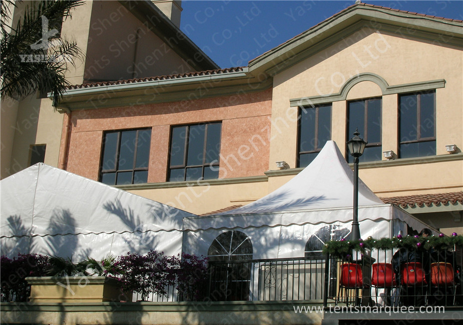 Outdoor Soft PVC Window Pressed High Peak Tents Aluminum Alloy Frame