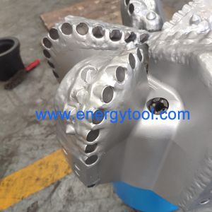 Oilfield Diamond Drill Bit 13-1/2 Inch PDC Drilling Bit of API Spec