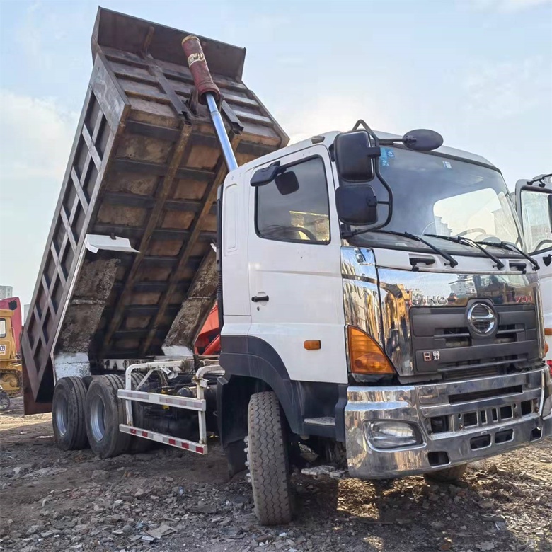 Multimedia System Used HINO 6*4 Heavy Duty 700 Dump Truck for Heavy Construction