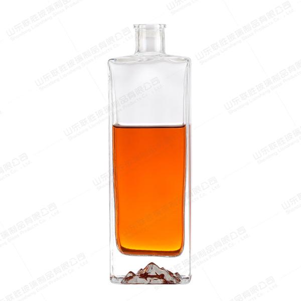 500Ml Empty Liquor Spirits Glass Whiskey Bottles for Vodka Gin Whiskey Mountain