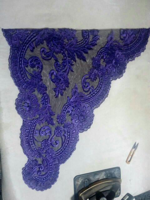 Black Spanish style veils and mantilla Catholic chapel lace - Mid-size