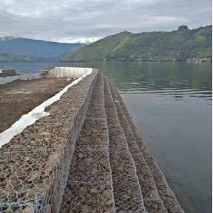 China Astm A975 Standard Custom Gabion Baskets Galvanized Iso Certification on sale