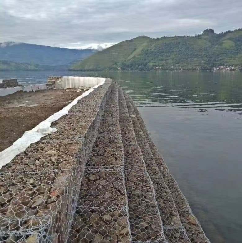 Hexagonal Rock Filled Gabion Baskets Hot Dipped Galvanized