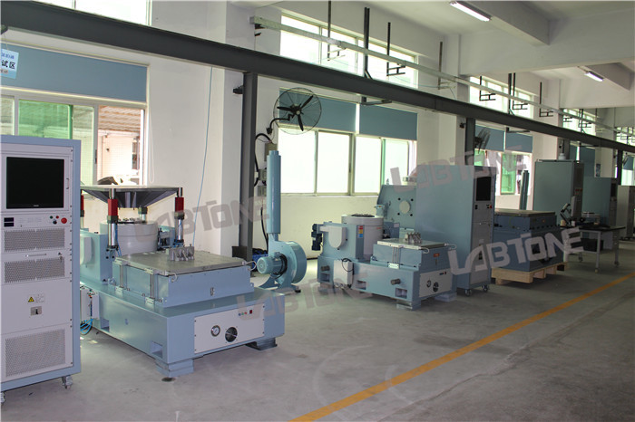 Vibration Test Equipment / Electrodynamic Shaker Perform Testing IEC 61373 - Railway