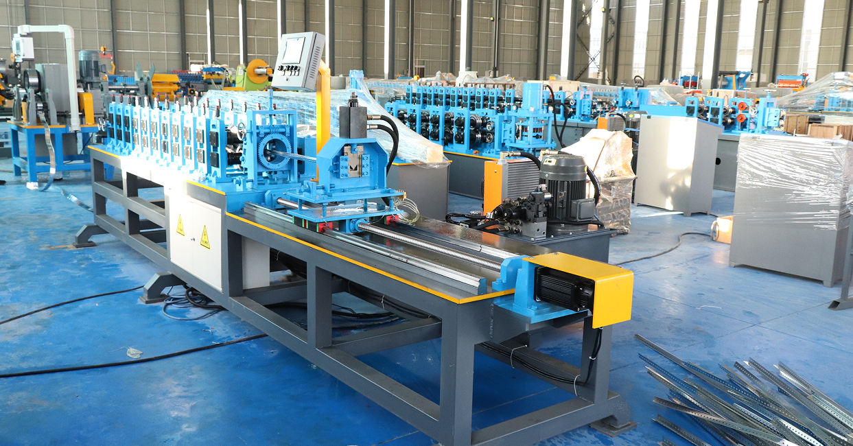 Slotted angle rolling forming machine