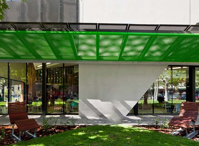 Decorative Perforated Metal Has An Aesthetic Appeal in Application for ceiling,facade,partition