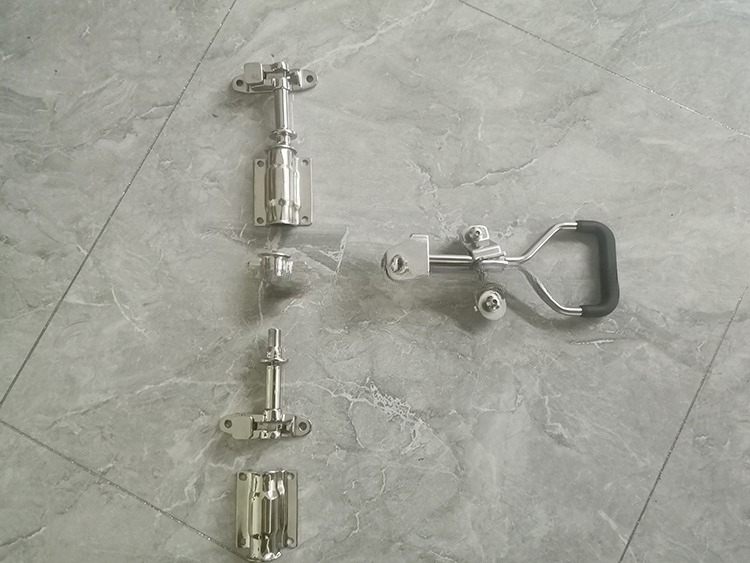 304 Stainless Steel Truck Body Parts Full Set of 22mm Pipe Polished Truck Container Door Locks for Customized Locking Rod Length