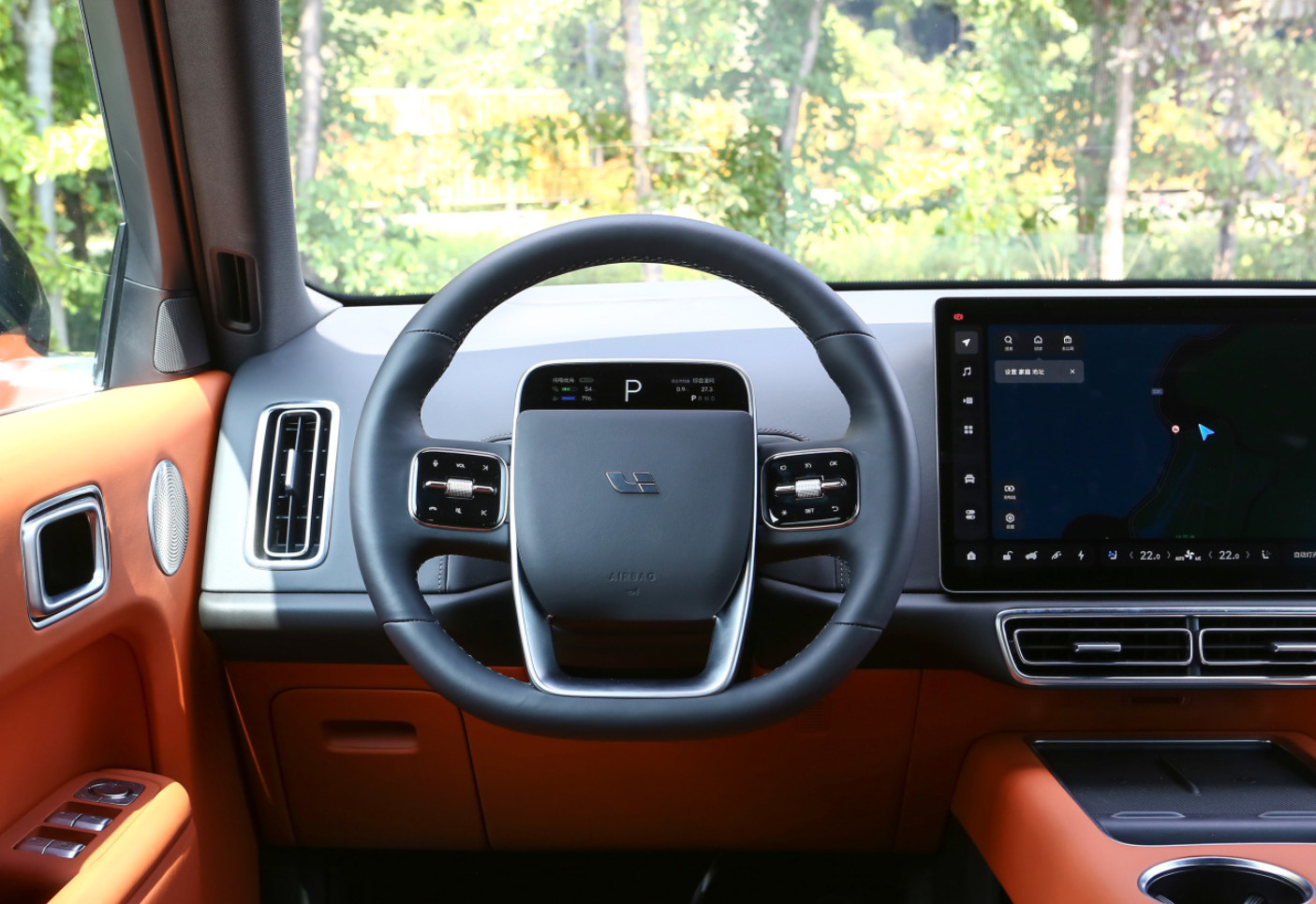 LI L8 2023 Pro Medium And Large SUV EREV Extended Range 154 Hp 5 Door 6 Seats