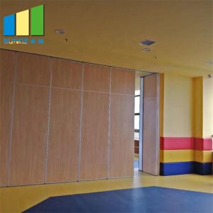 China Operable Foldable Sliding Office Sound Proof Partitions Laminate Surface on sale