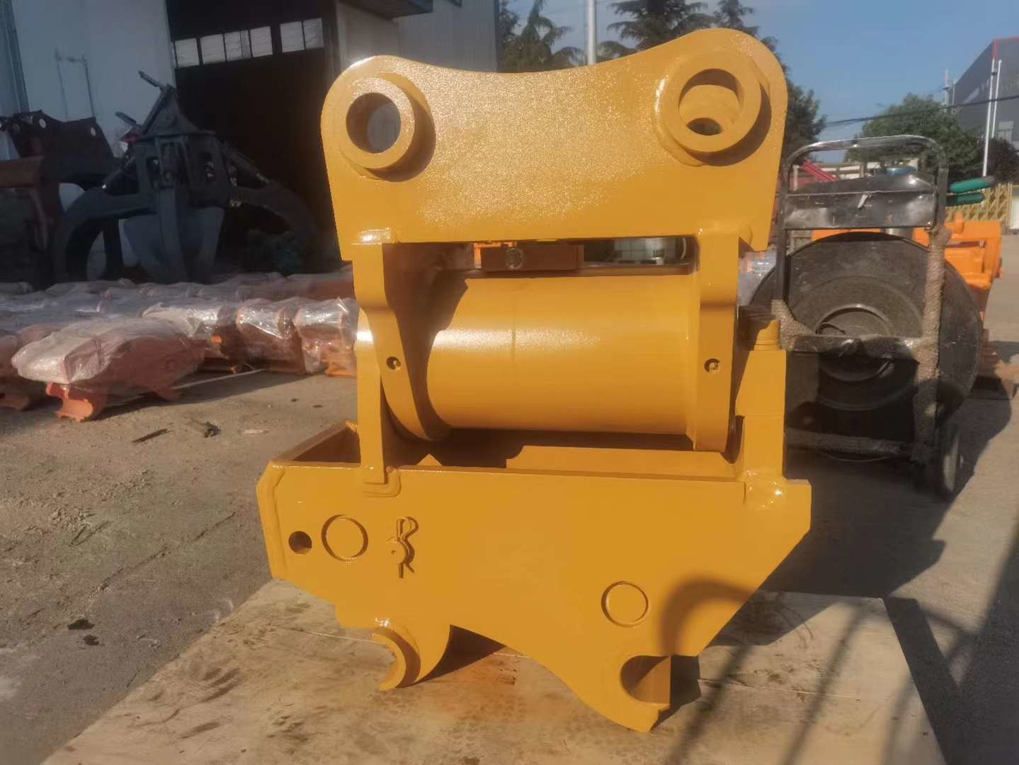 Q355 Excavator Quick Coupler Hitch For Komatsu PC50 PC60 Hitachi EX120 ZX400