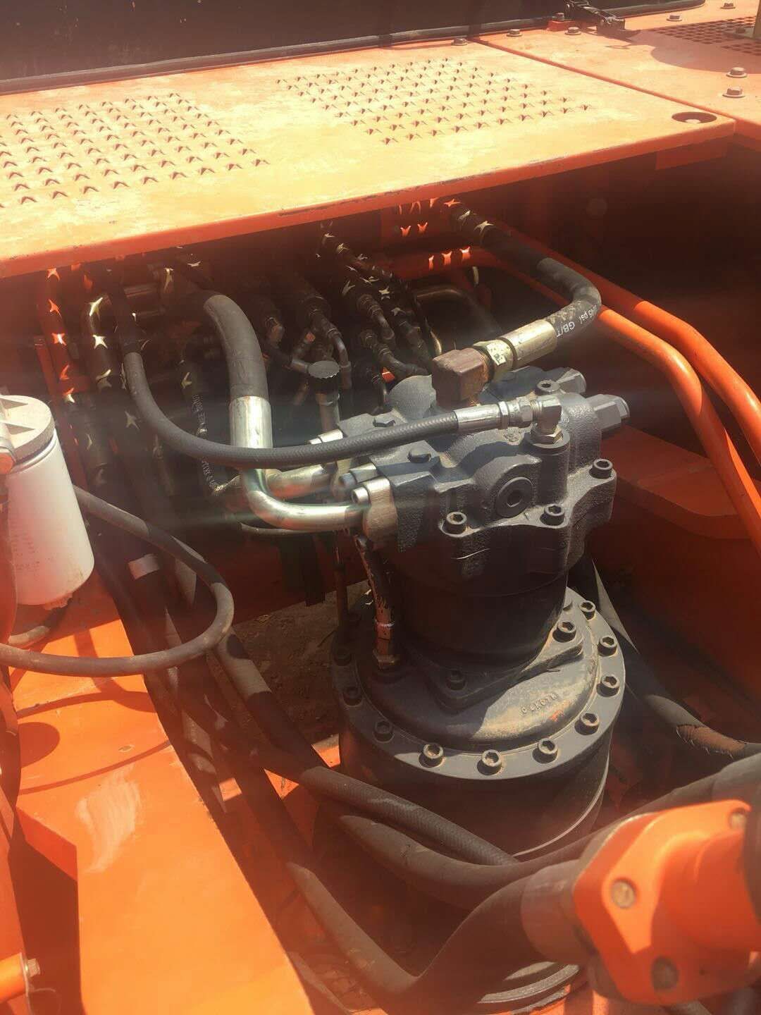 excellent performing doosan DH370 excavator for sale at a competitive price