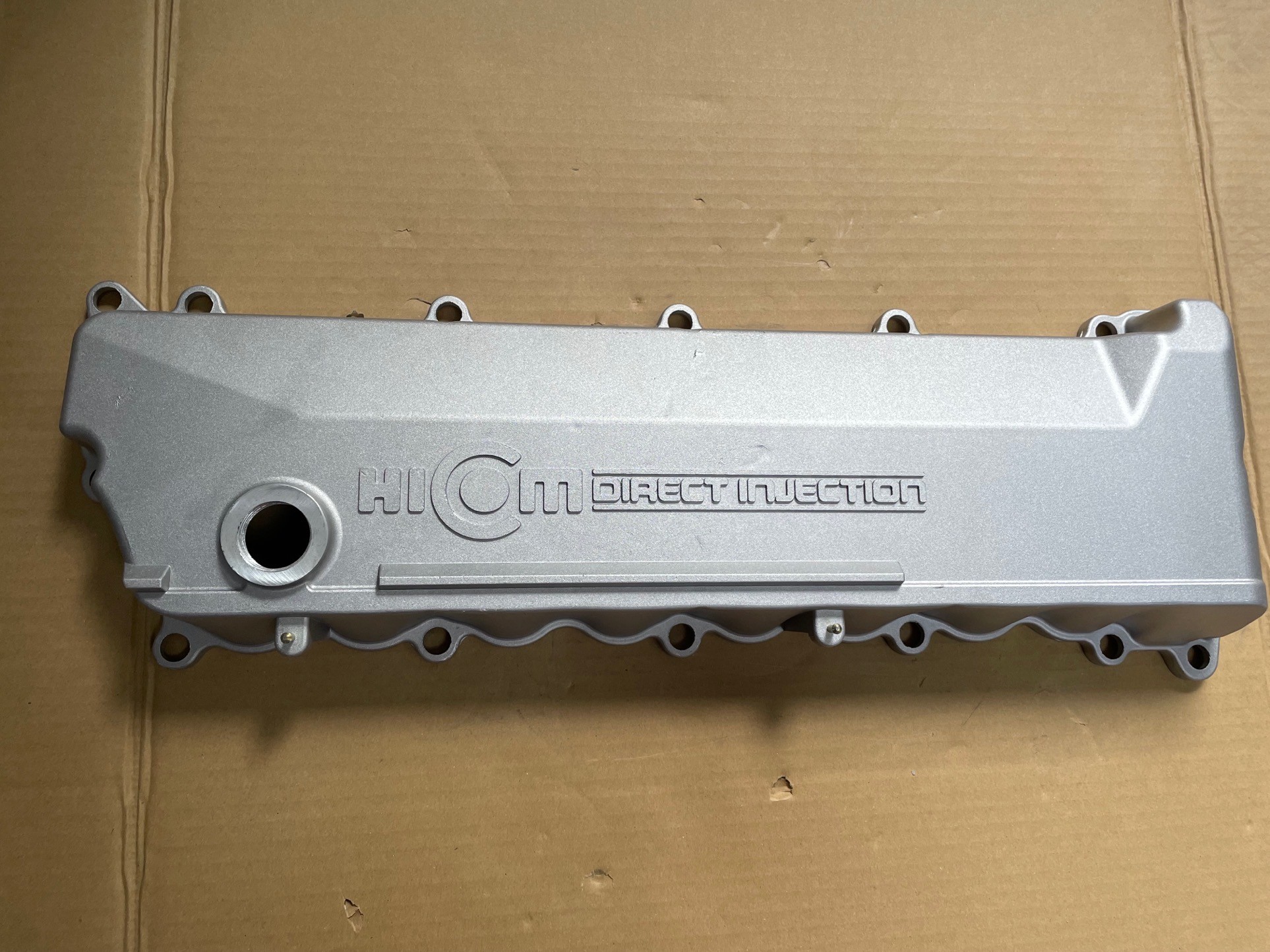4HF1 4HG1 ISUZU Head Cover 8971130253 Aluminum Made 15 Holes To Connect Cylinder Head