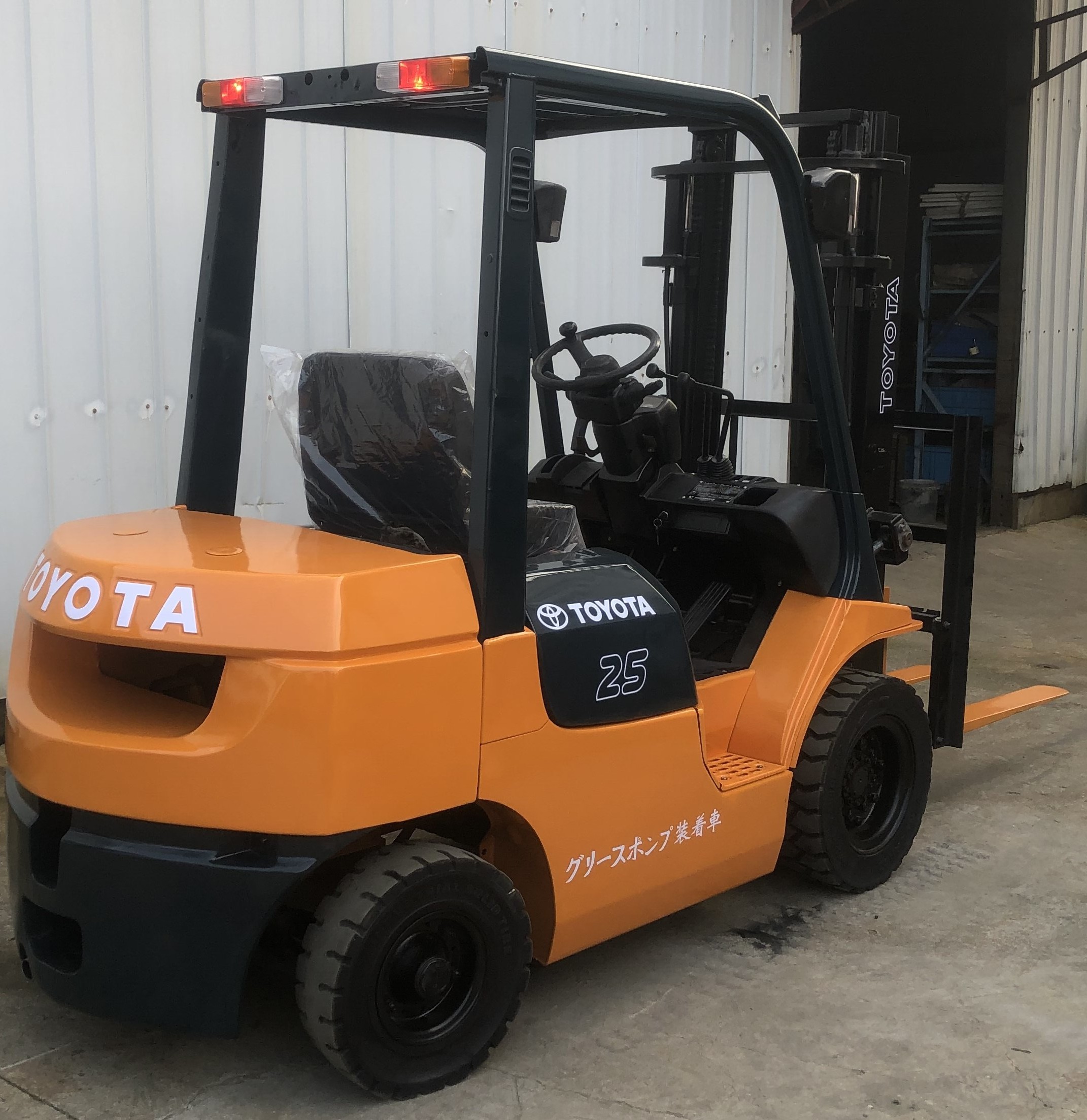 Diesel 2.5 Ton Toyota Forklift Two Stages 3000mm Lifting Height 3m lifting Height