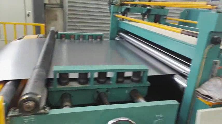 Width 600-2000mm Gi Steel Coil Slitting Machine High Speed Slitting Line
