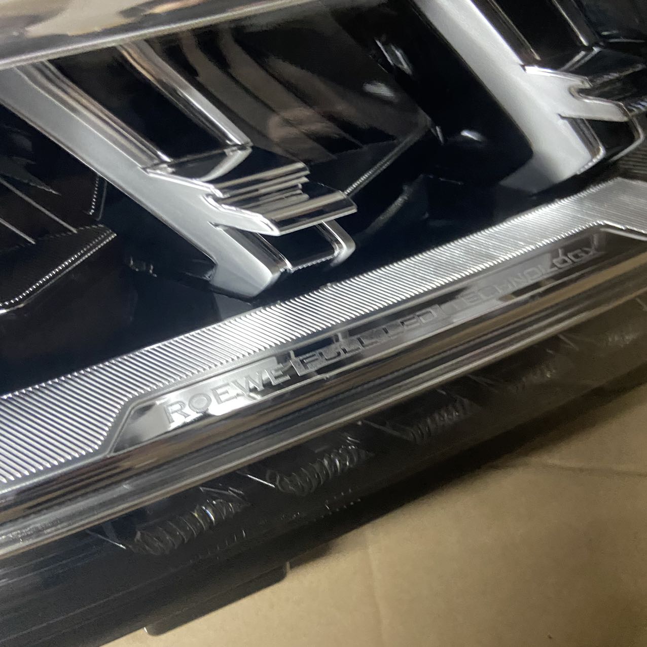 Condition Headlight for 2018 High Config Autumn ROEWE RX5 OE 10634460