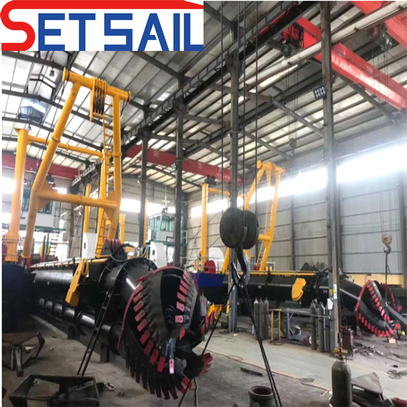 Multi Function 8inch Cutter Suction Lake Mud Dredger for Sand