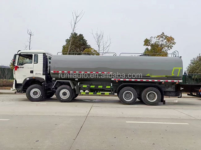 Good Price Howo 8x4 Large Capacity 5000 Gallon Sprinkle Water Tanker Truck