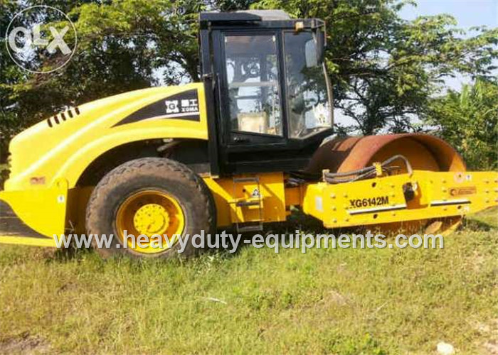 Single drum roller XG6142M with hydraulic steering for easy and flexible operation