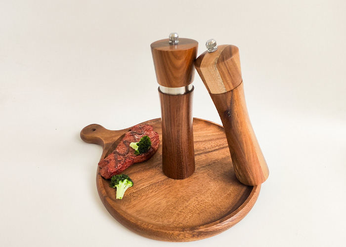 Herbs Or Spices Or Nuts Suitable Natural Wood Pepper Grinders With Durability