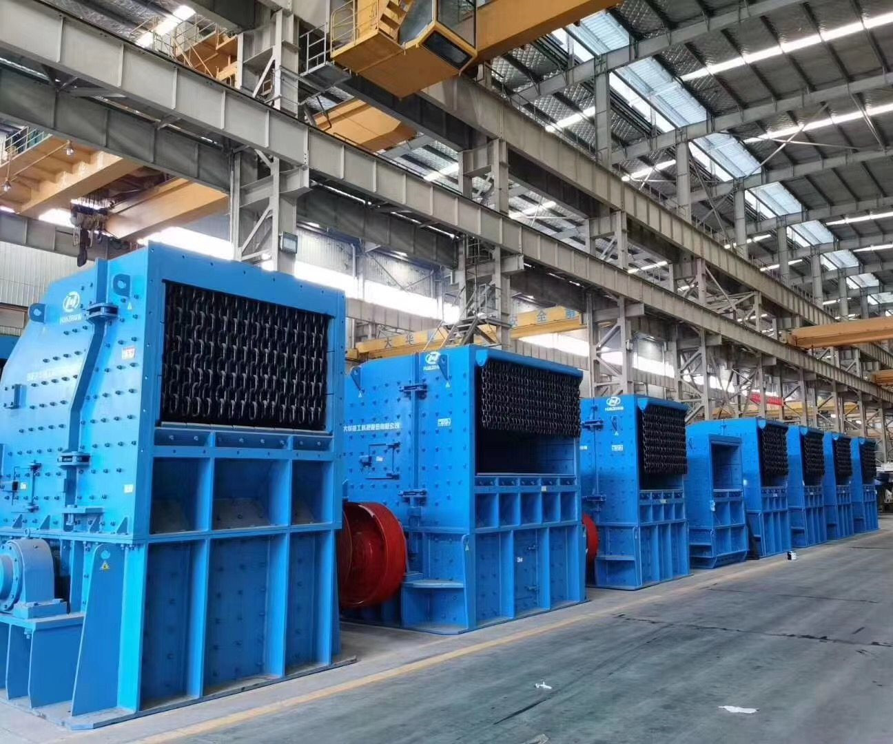 First And Secondary Crushing Stages Hammer Mill Crusher With Large Crushing Ratio