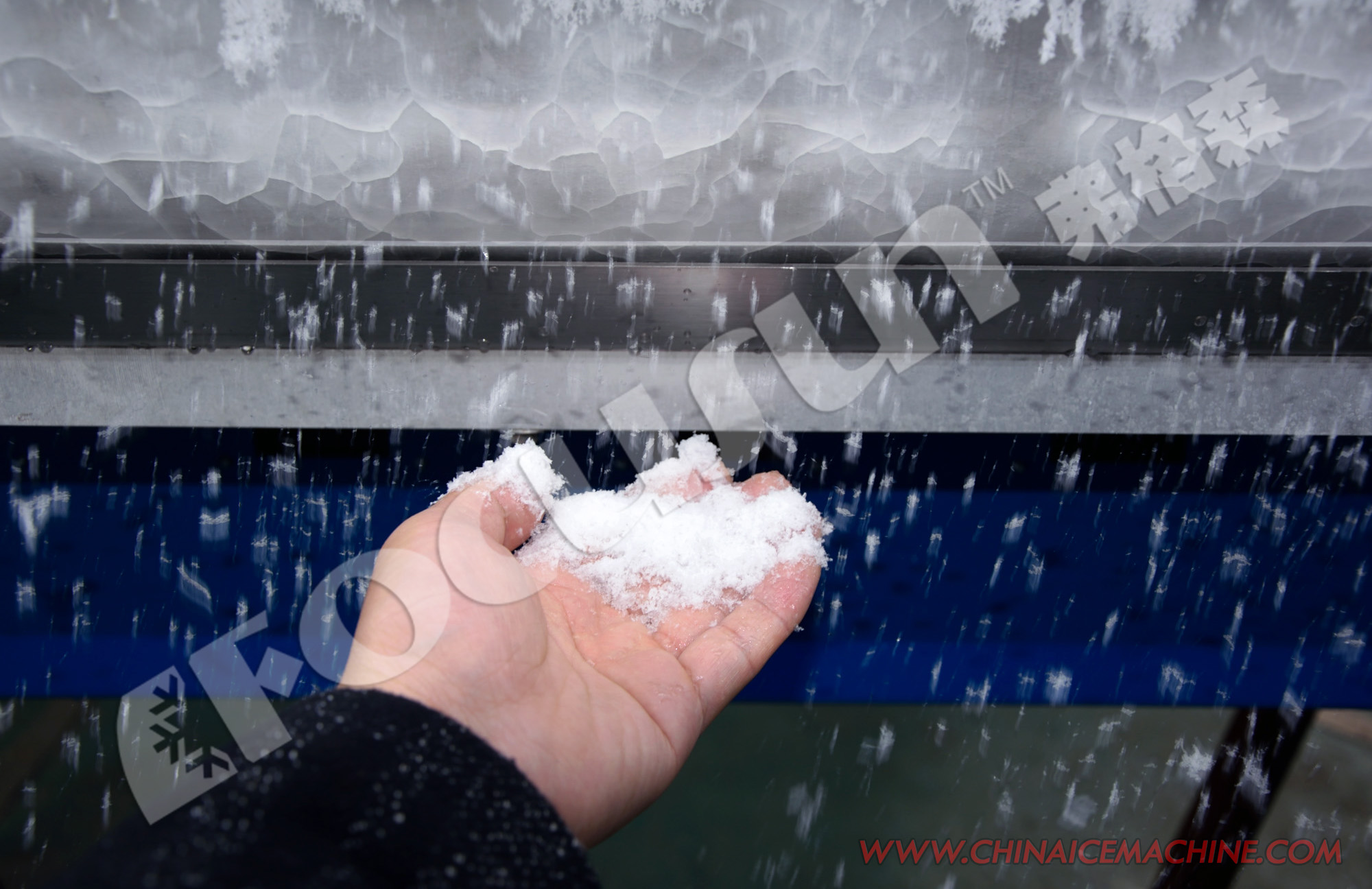 Christmas Snow Maker On-site Maintenance and Easy Operation for Winter Wonderland