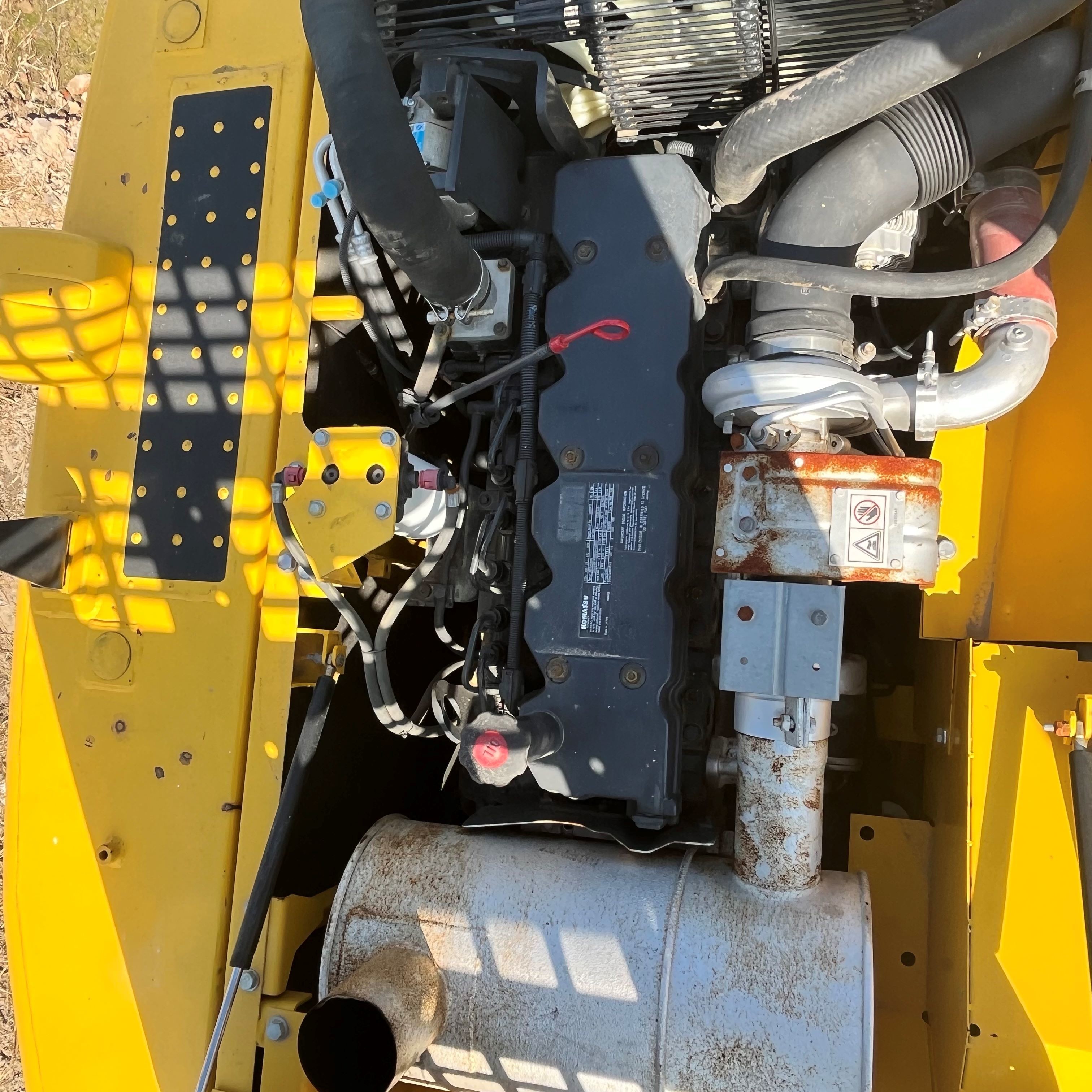 Original Used Komatsu Excavator Machine 20 Ton Digger Escavadora PC200 PC200-6 PC200-8 Japan Excavators