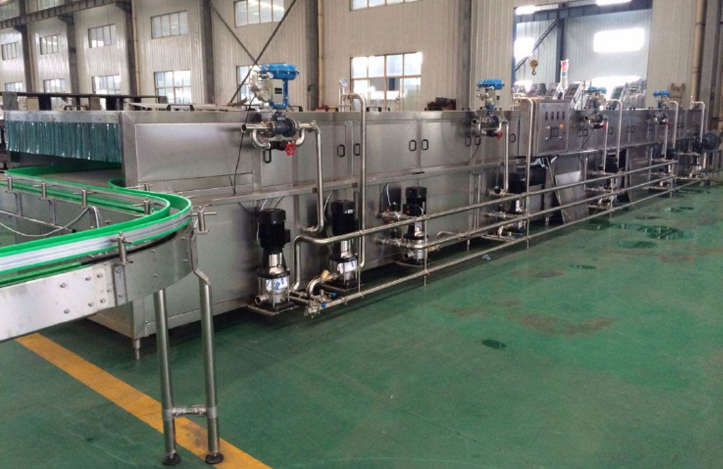 3000x4000x35000 Automatic Beer Filling Machine 2000bph Glass Bottle Filling Machine
