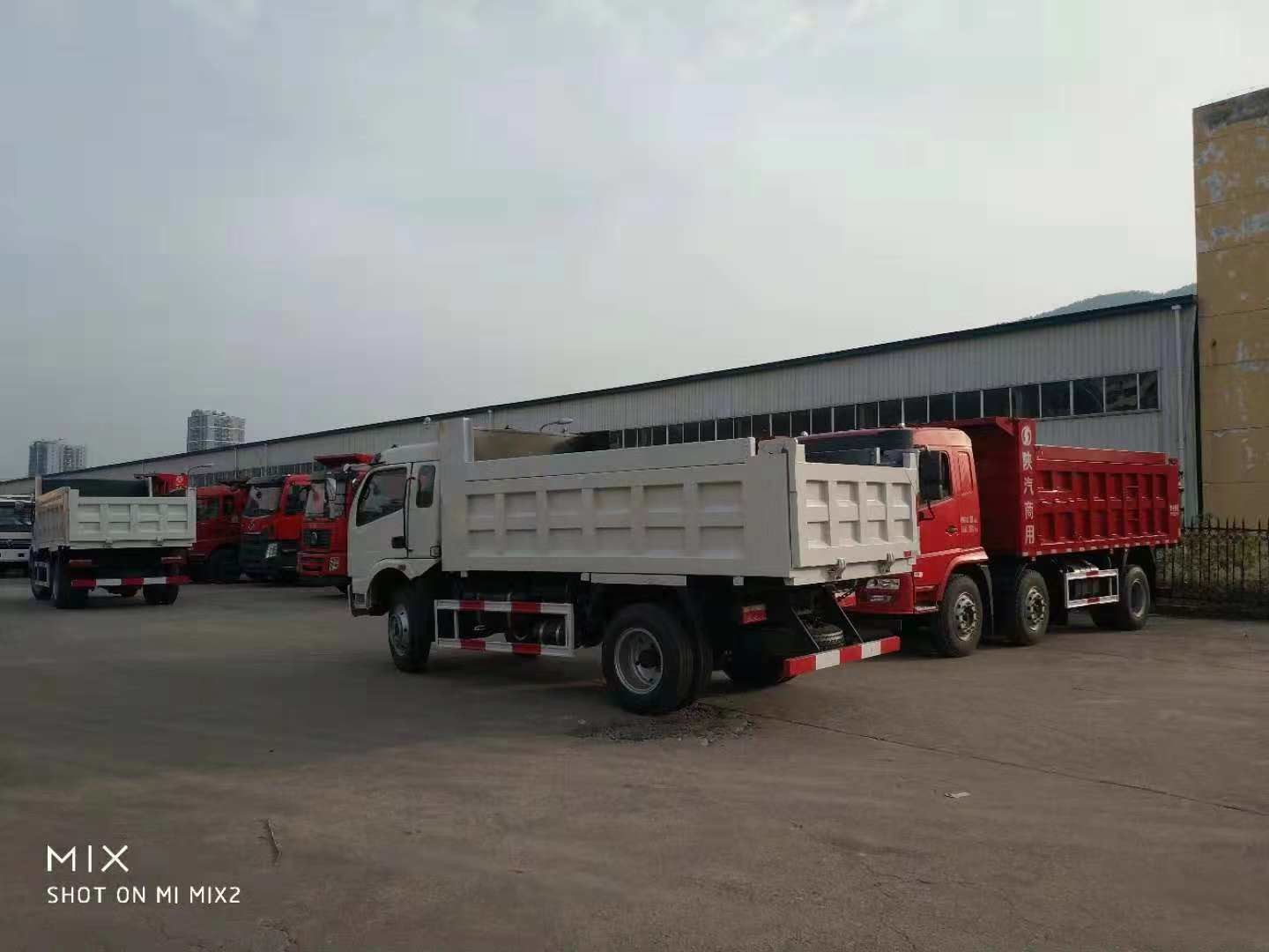 Dongfeng 4x2 dump truck/tipper truck/10 ton tipper truck/120hp Yuchai Engine/