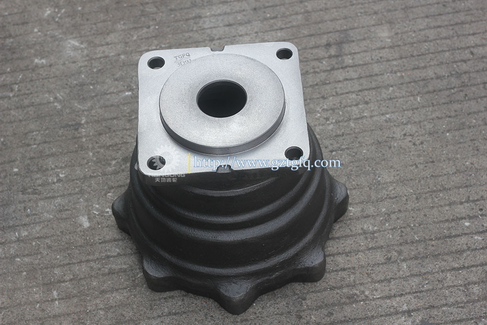 Dawood Excavator Spare Parts DX380 DX420 Swing Motor Housing