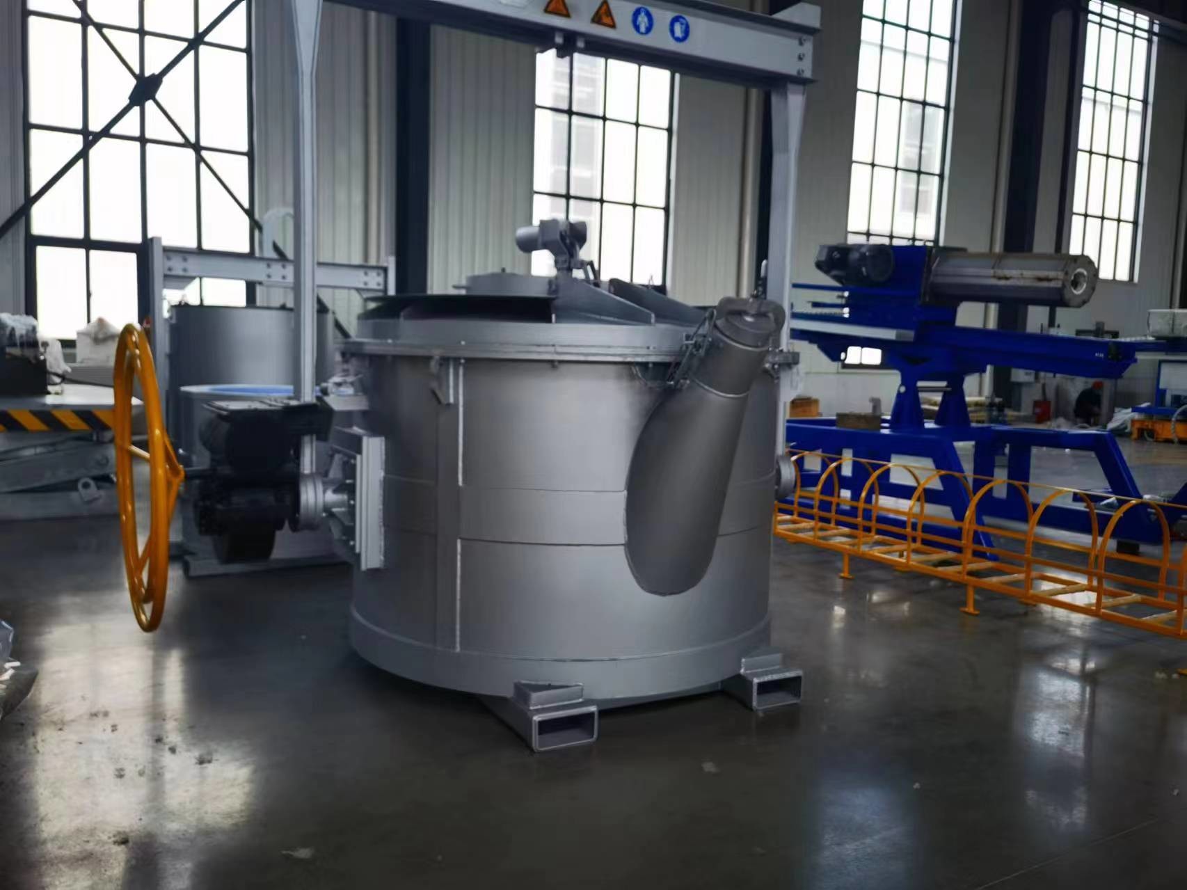 1000KG Capacity Molten Aluminum Transfer Ladles For Low Surface Temperature Rise