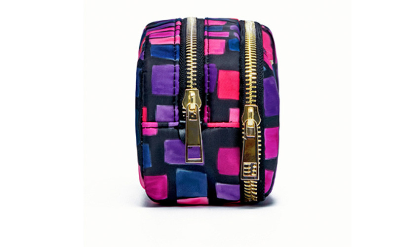 Suppliers Waterproof Luxury Travel Polyester Toiletry Bag Custom Women