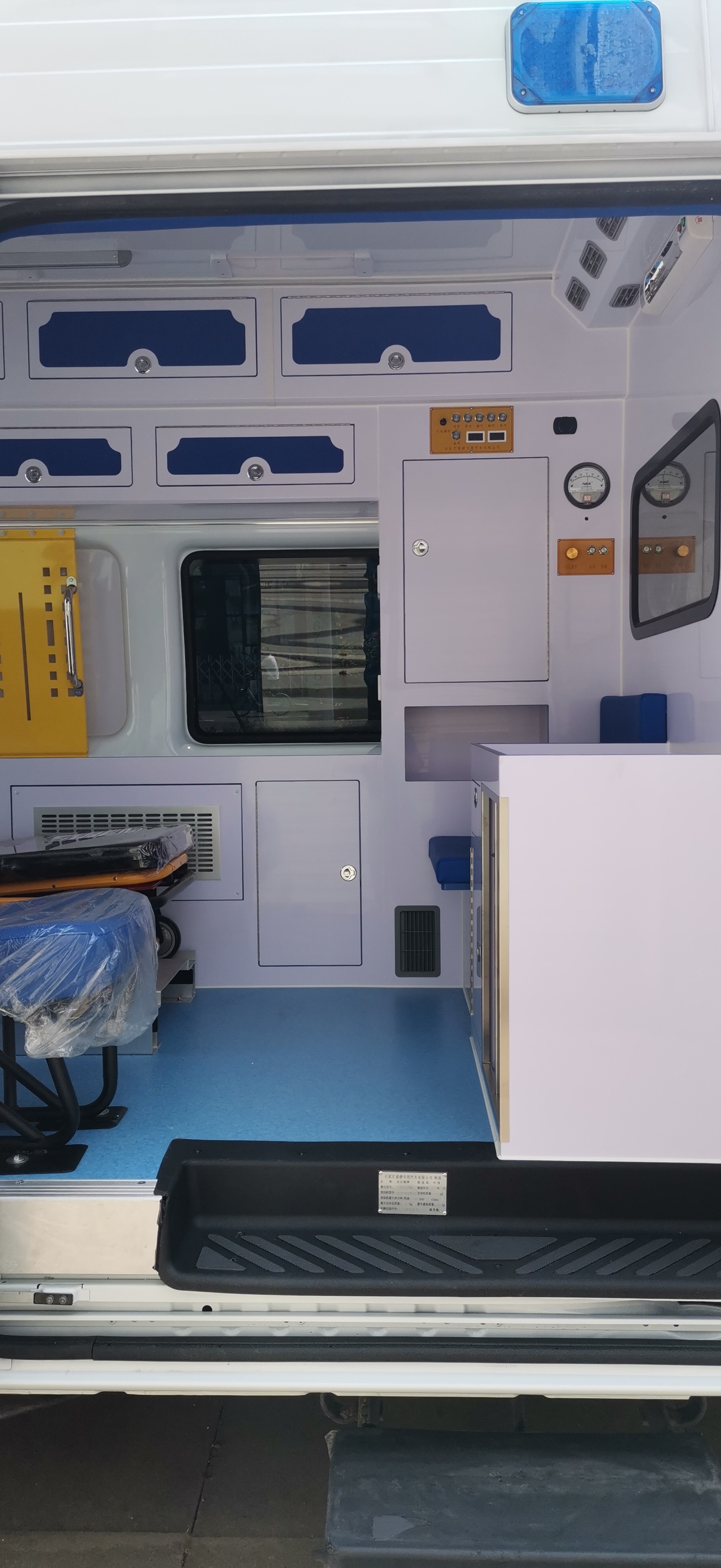 9 Seats Medical Emergency Ambulance Ford Transit Custom