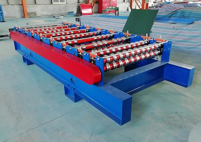 Manual Control Roof Panel Roll Forming Machine Power Supply 380V 60HZ 3 PHASES