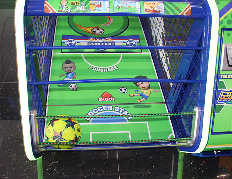 Metal Material Football Shooting Machine / Soccer Game Machine