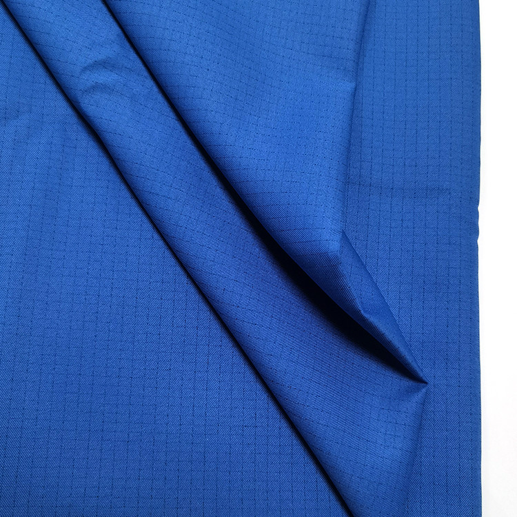 150mm Grid 98% Polyester 2% Carbon Fiber ESD Fabric For Cleanroom Clothing