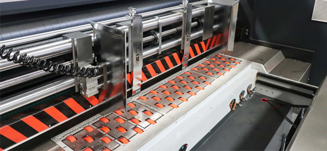 1728mm 2 Color Carton Box Corrugated Box Flexo Printer With Die Cutter