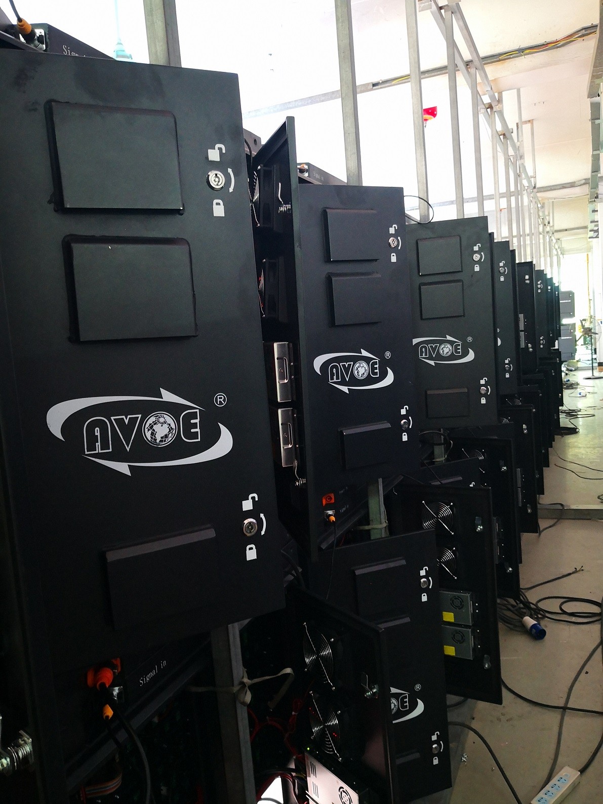 P4 210W SMD1921 Outdoor Led Screen Display 320x160mm curve cabinets