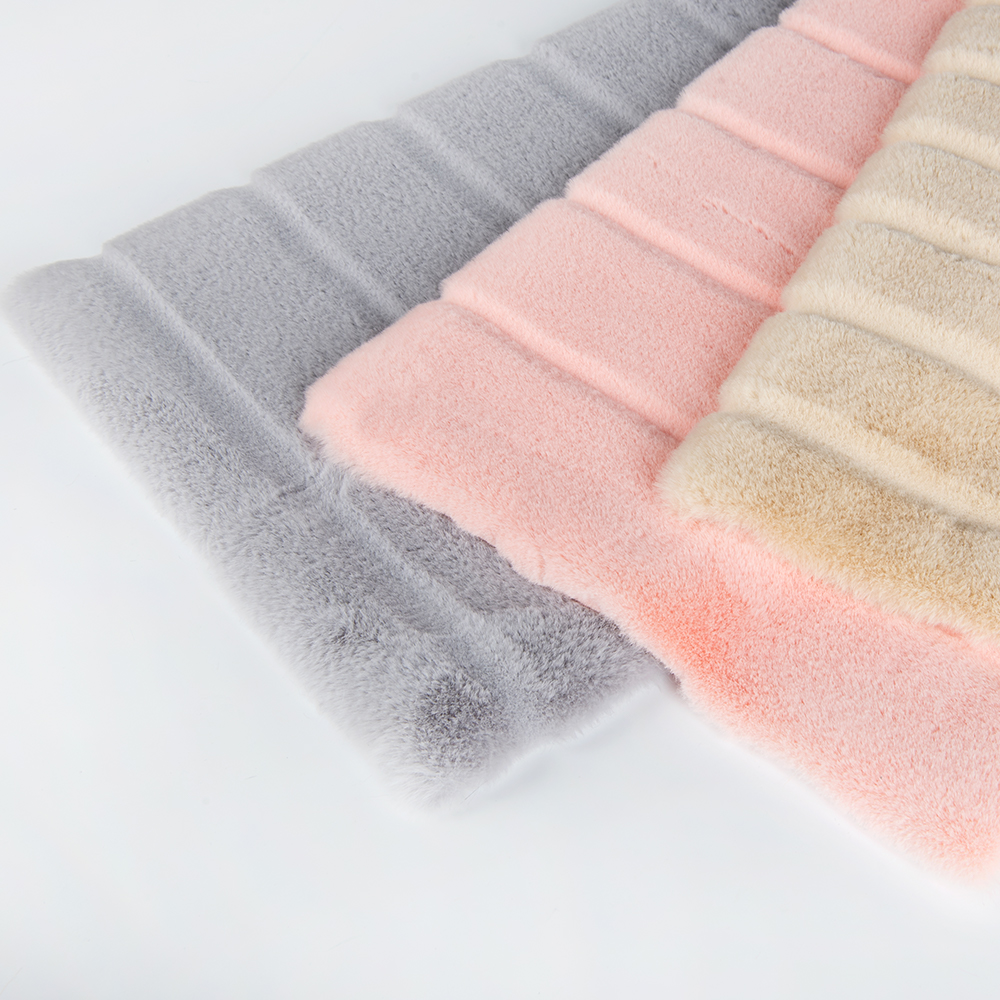 100% Polyester Rabbit Faux Fur Fabric for Winter Coat Soft Brush Pattern Tricot Knitted