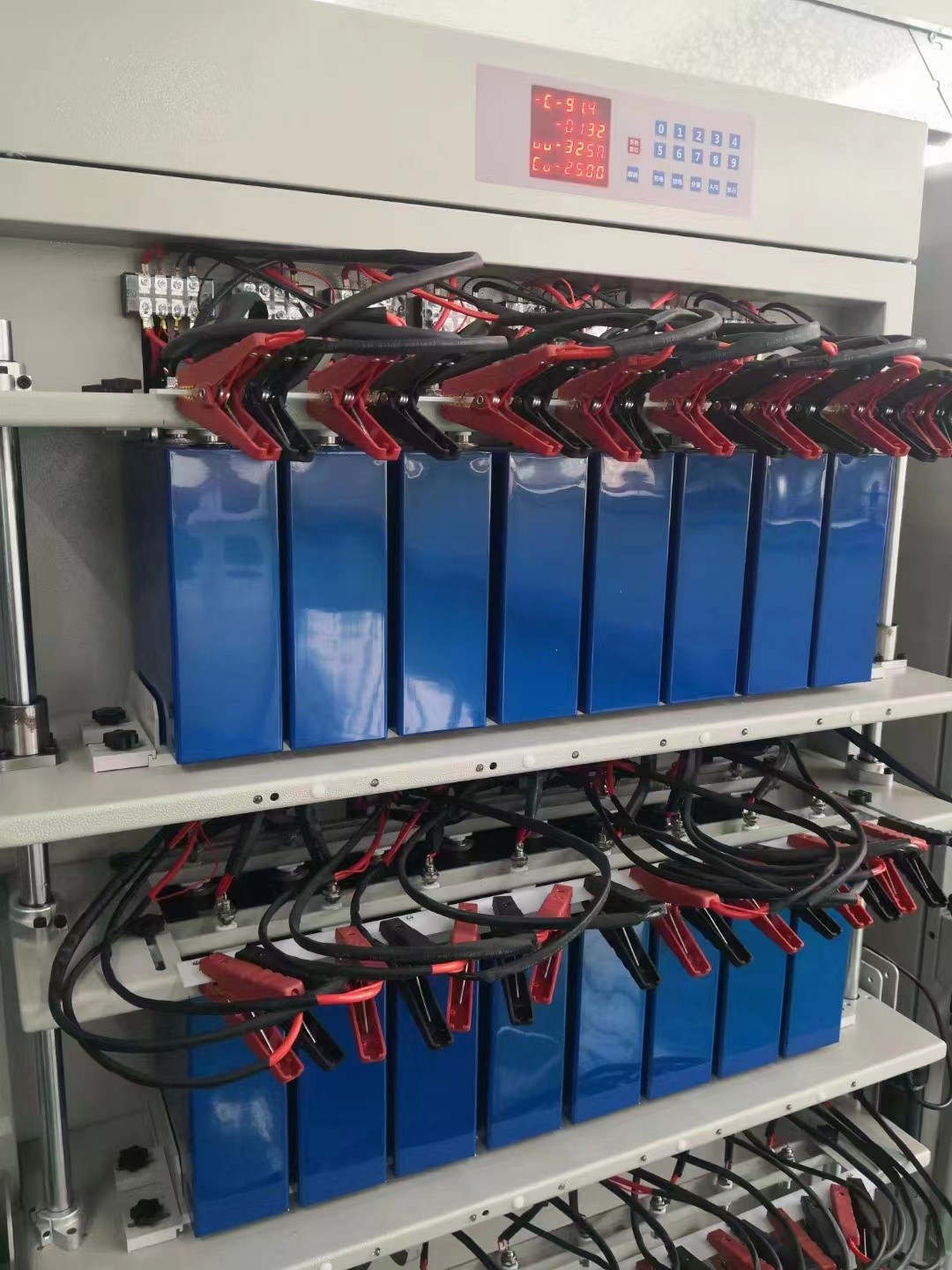 OEM ODM LiFePO4 Lithium Battery 3.2V 105AH LiFePO4 Prismatic Battery For Solar Energy Storage Lithium Battery Packs